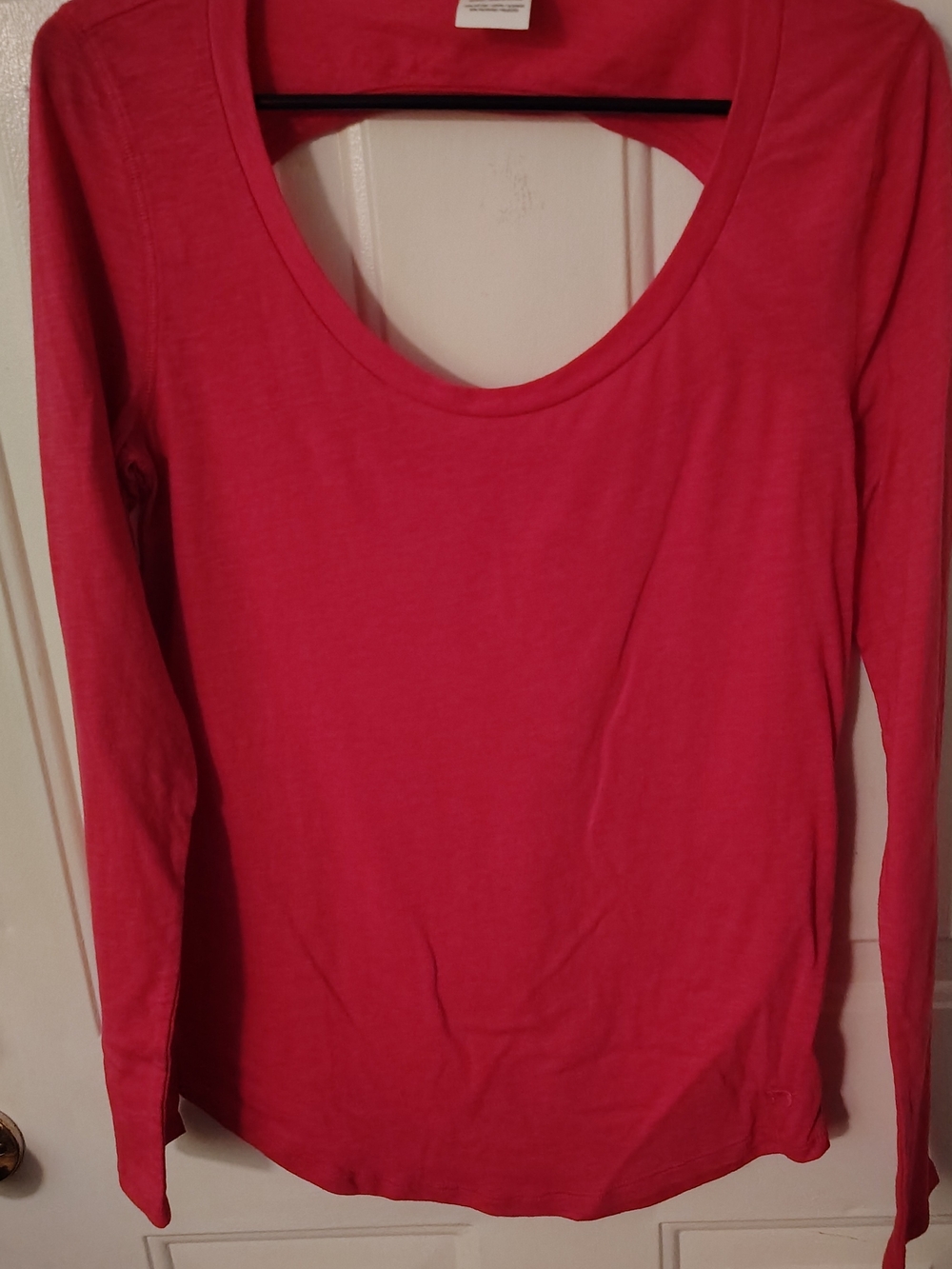 PINK Victoria's Secret Long-Sleeve Scoop Neck Top - Hot Pink